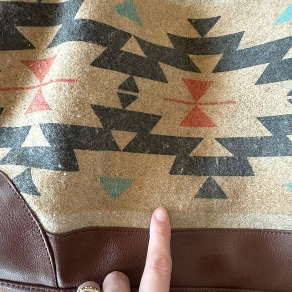 Vintage Style Southwestern Weekend Tote Bag With Brown Faux Leather & Aztec Prin - Picture 5 of 8